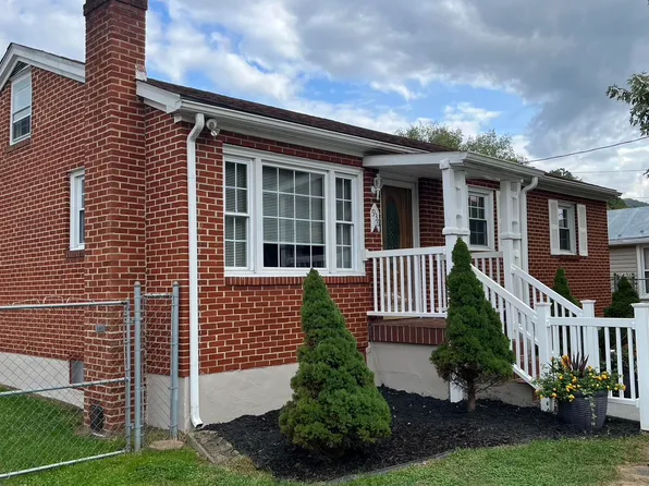 936 Vine Ave, Buena Vista, VA 24416