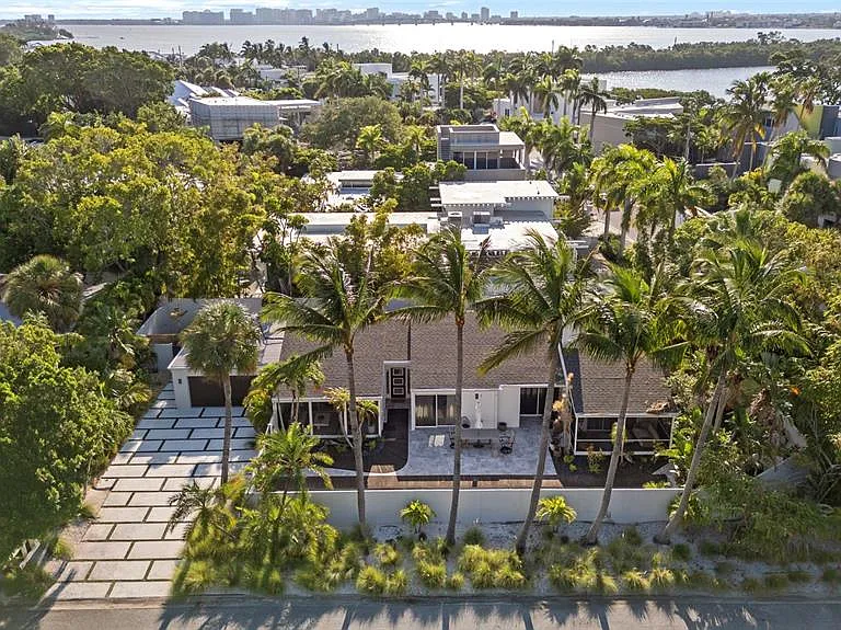 1100 Westway Dr — Photo 43