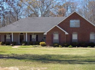 316 Seminole Cir, Terry, MS 39170