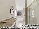 3 bed, 1611 sqft, $2,100 — Photo 3