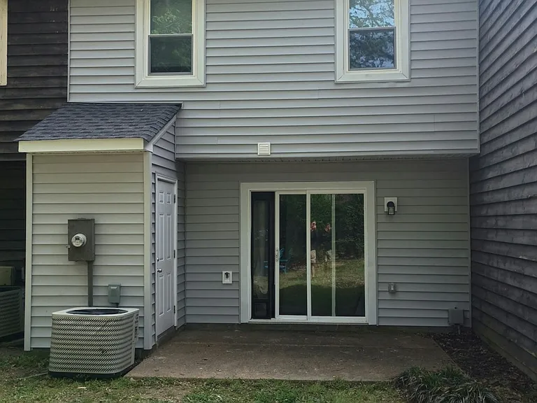 430 Hickorywood Cir — Photo 32