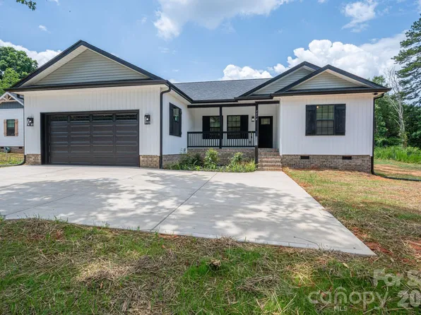 2474 Shoal Rd, Crouse, NC 28033