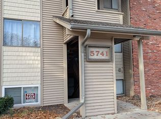 5741 SW 22nd Ter APT 1, Topeka, KS 66614
