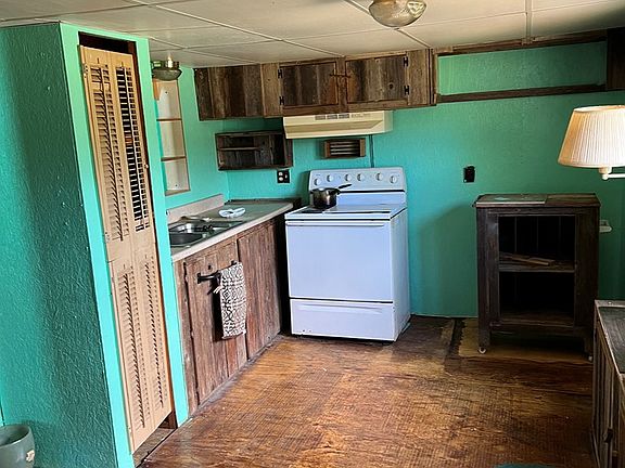 5th image of 122 Holly Dr
