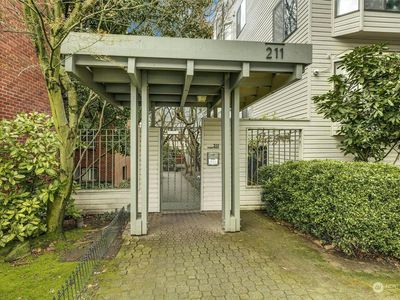 211 Summit Avenue E #N302, Seattle, WA, 98102