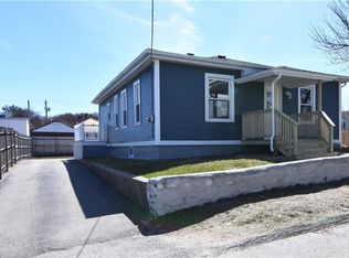 28 Loring St, Woonsocket, RI 02895