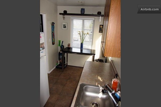 1st image of 1227 Waller St