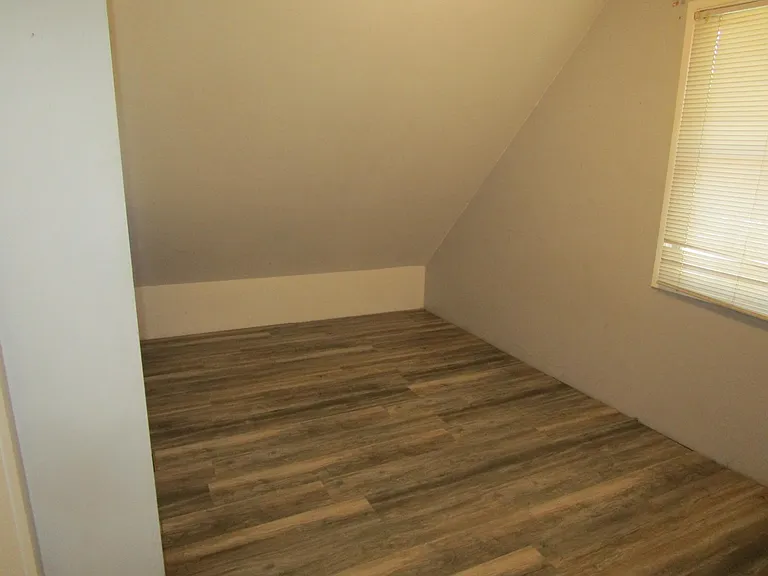 428 Tetley Ln — Photo 13