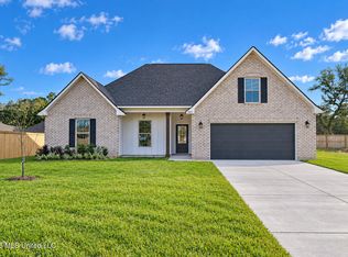 5805 Tile Fish Dr, Ocean Springs, MS 39564