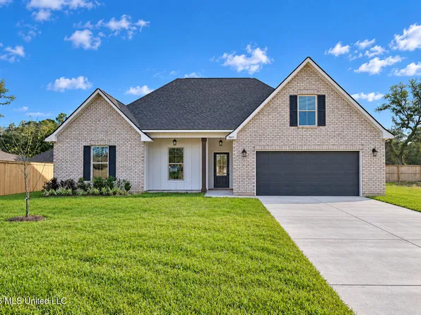 5805 Tile Fish Dr, Ocean Springs, MS 39564