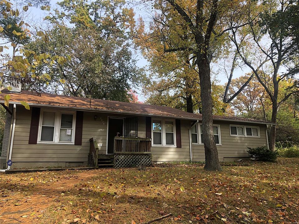 1st image of 9878 Valley Dr