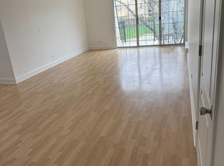 1125 Pleasant Run Dr APT 811, Wheeling, IL 60090