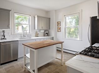 31 Thurston St APT 3, Somerville, MA 02145