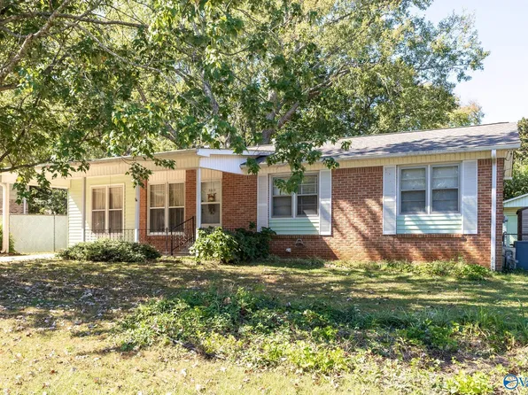 3209 Sweetbriar Rd NW, Huntsville, AL 35810