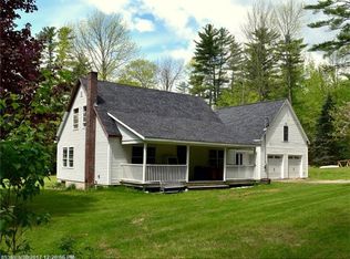 15 Cottage Rd, Winthrop, ME 04364