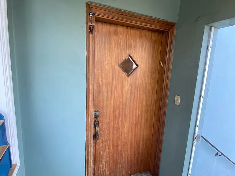 42 Castle Manor Ave — Photo 4