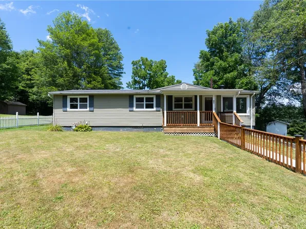 451 E Butler St, Mercer, PA 16137