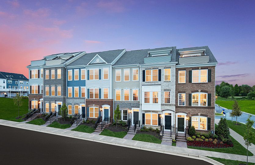 Clarksburg s New Luxury Towns with Rooftop Terraces