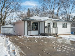 7403 SW 13th St, Des Moines, IA 50315