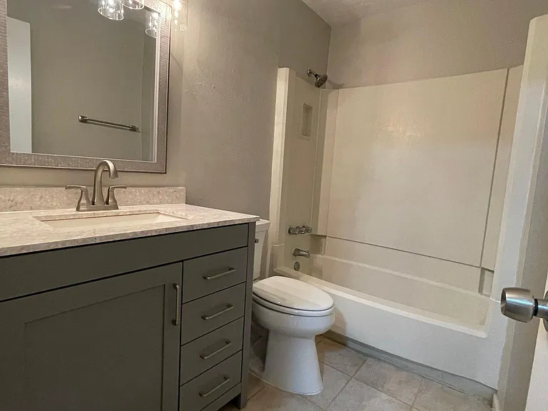 930 Grand Junction Dr — Photo 12
