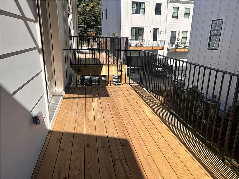 2011 Oak Ln NW — Photo 14