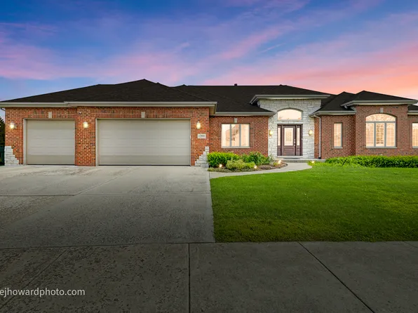 12891 Mayfair Dr, Lemont, IL 60439