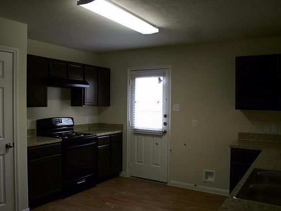 3rd image of 21447 Wilona Way