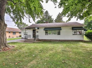 210 N Mill St, Blanchester, OH 45107