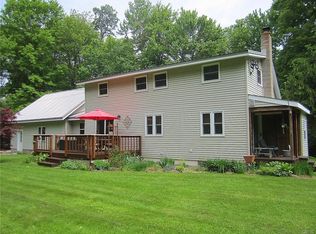 117 Stoney Robbey Rd, Fulton, NY 13069