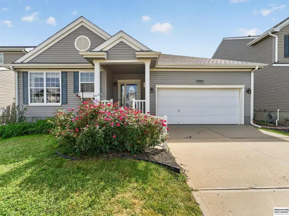 14887 Eagle St, Bennington, NE 68007