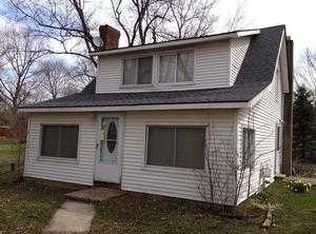 5663 Carlburt St, West Bloomfield, MI
