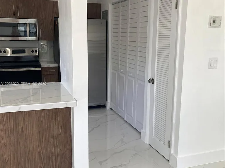 18765 SW 100th Ave #18765 — Photo 7