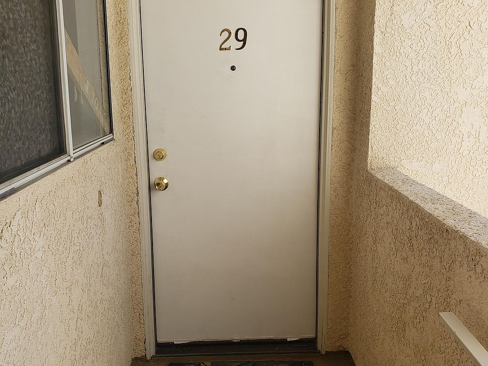 1st image of 19400 Wyandotte St Unit 29