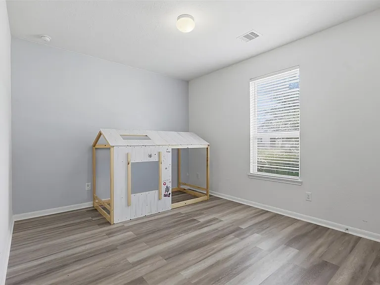 3904 Waterworth Way — Photo 13