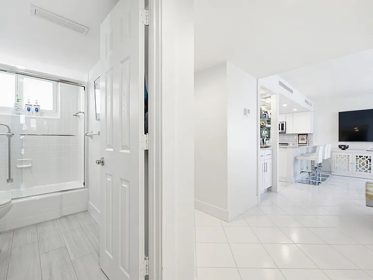 2505 S Ocean Blvd — Photo 19