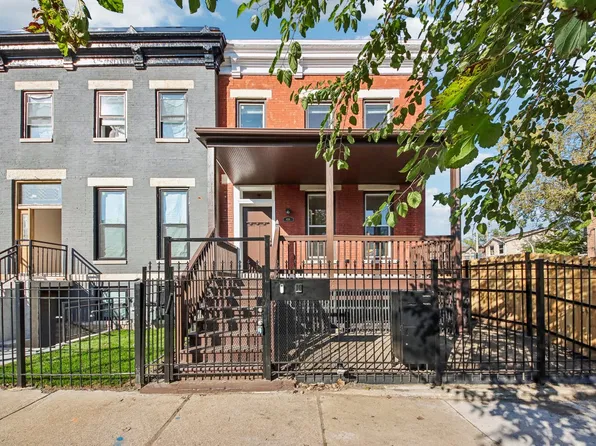 656 E Bowen Ave, Chicago, IL 60653