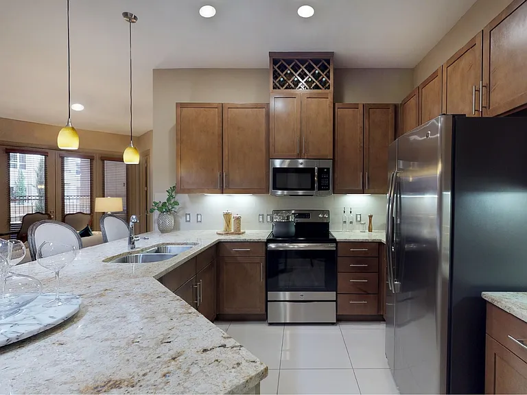 Tuscany Walk Apartments — Photo 28