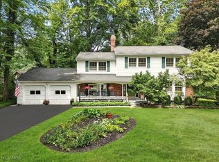 74 Carriage Stone Dr, Chagrin Falls, OH