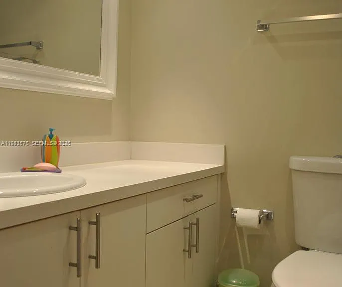 6039 Collins Ave #1006 — Photo 21
