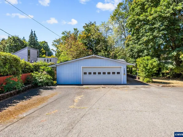 480 Carlson Dr, Lebanon, OR 97355