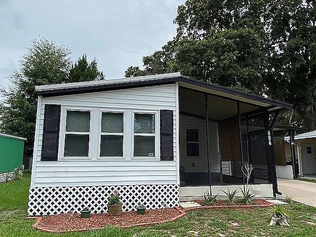 1st image of 604 Sunnyside Dr