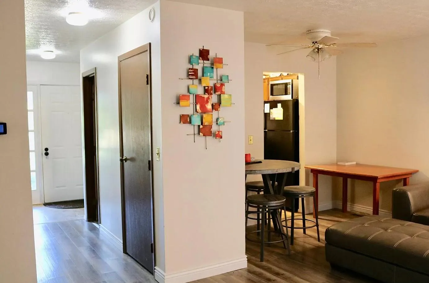 2 bed, 1.5 bath, 1200 sqft, $1,545 — Photo 3