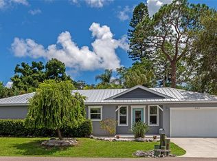 1802 Bayonne St, Sarasota, FL 34231