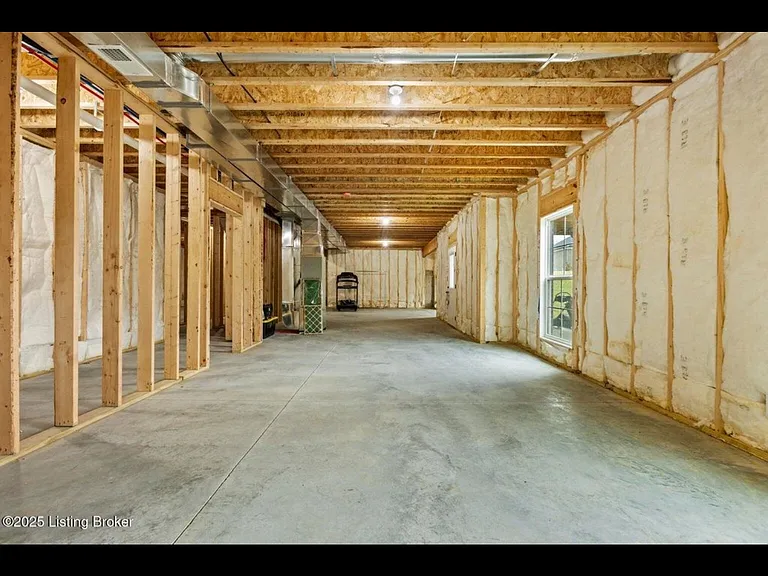 19 Clubhouse Ct — Photo 14