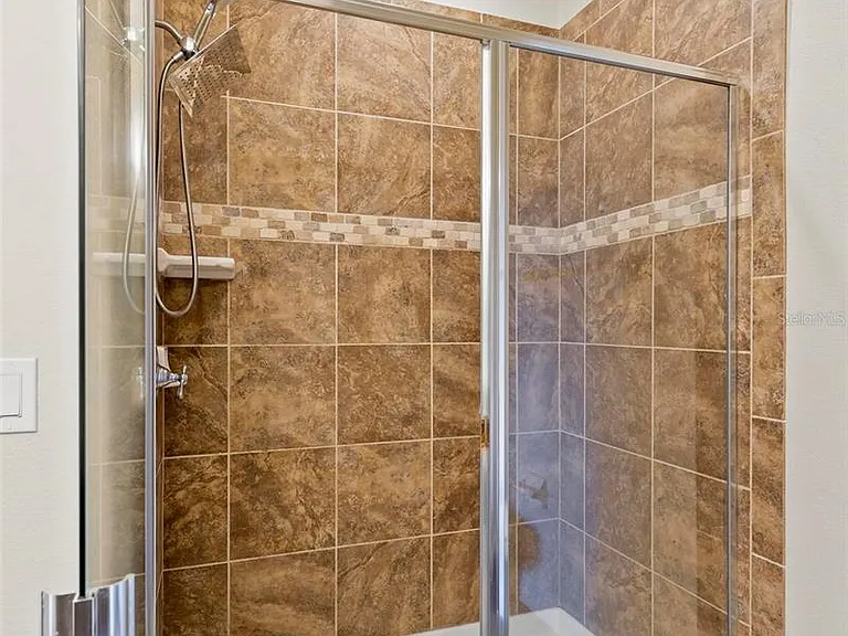 35 Riverview Bnd S #1841 — Photo 12