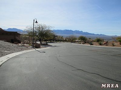 View south from cul-de-sac