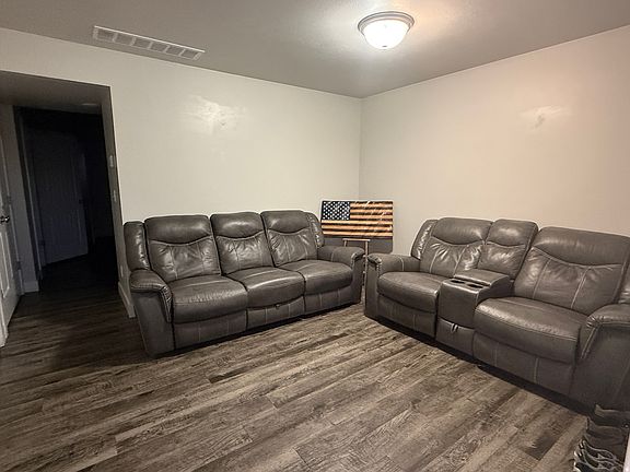 3rd image of 485 W 370 S