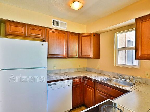 5th image of 601 W Rio Salado Pkwy APT 202
