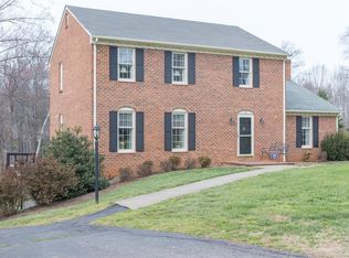 111 Lafayette Pl, Forest, VA