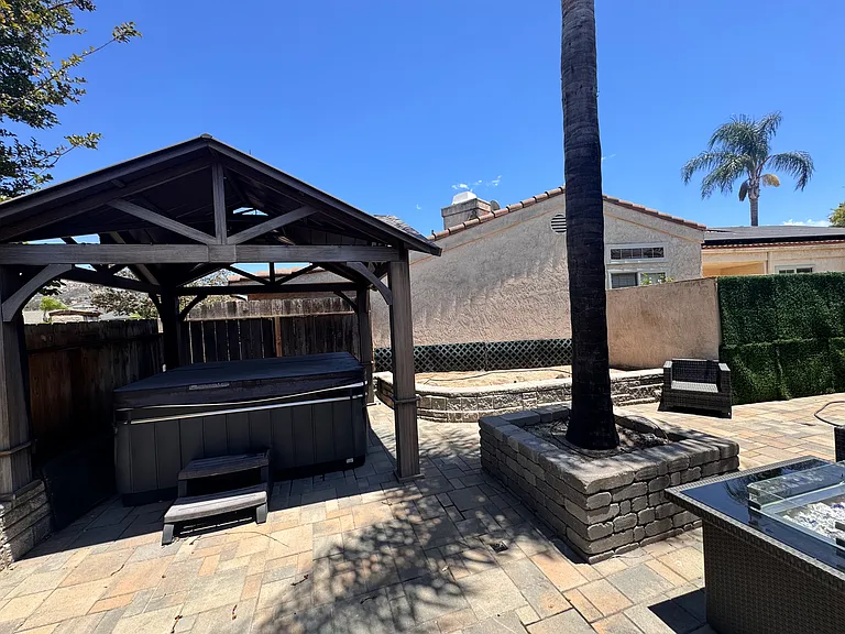 1770 Solana Gln — Photo 8